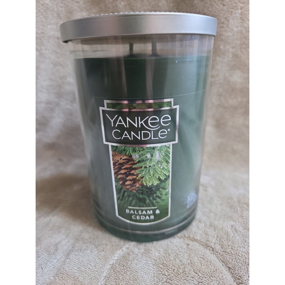 New 2-Wick Yankee Candle Balsam & Cedar 220z Glass Jar